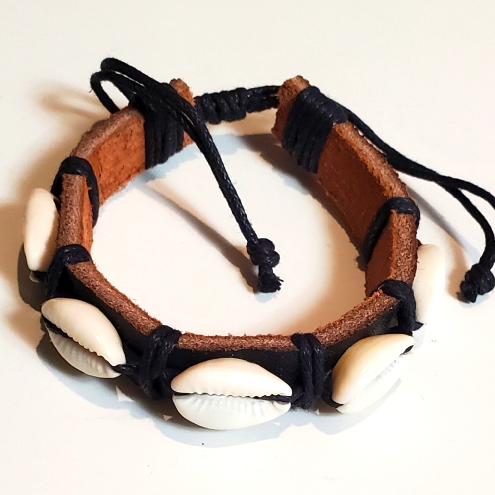 Cowrie Shell Raw Materials Leather Unisex Adjustable Bracelet
